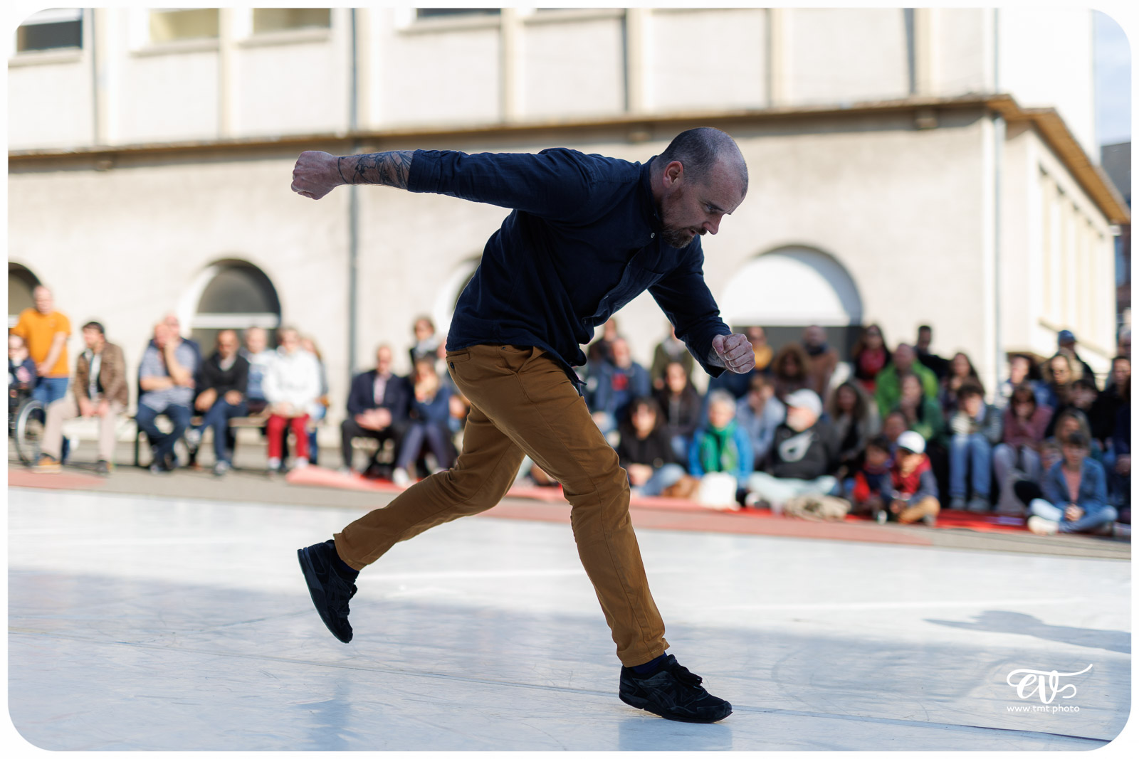 NO MAN'S LAND (CIE DARUMA)